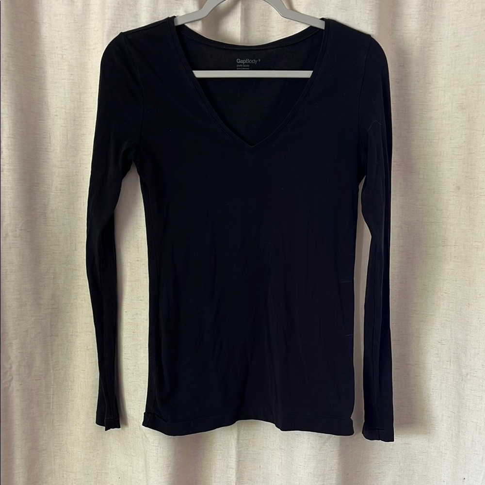 Gap Black V-Neck Women's Top